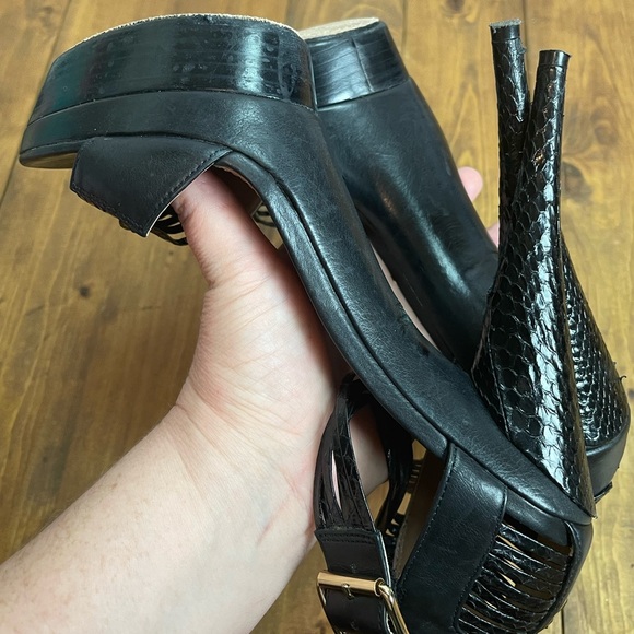 Rachel Zoe Black platform stilettos with snakeskin details size 9.5 - Picture 10 of 14